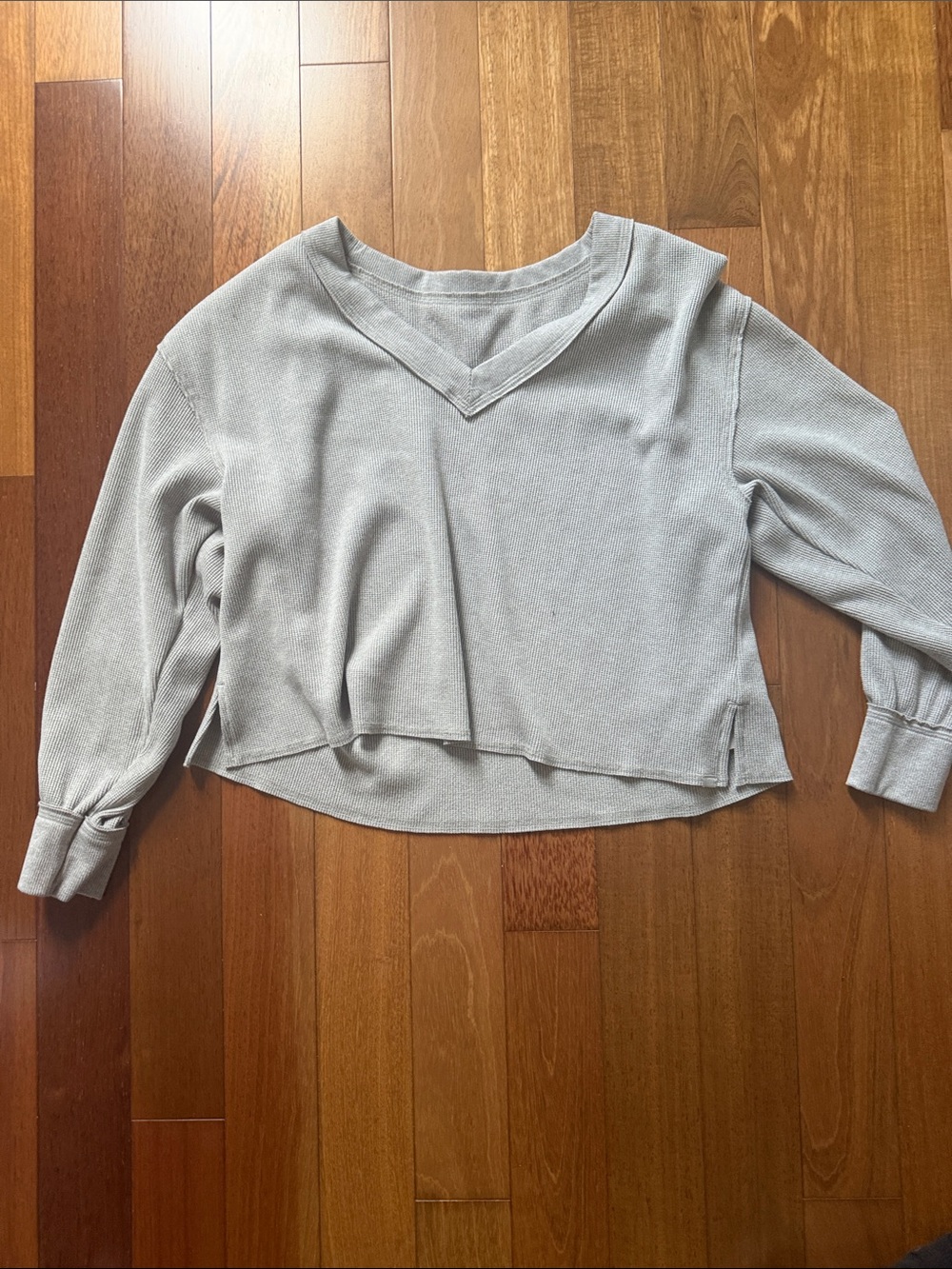 Gilly Hicks Light Gray V-Neck Thermal Pullover